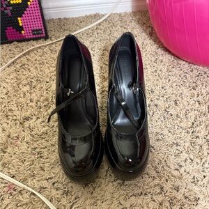 Forever 21 Glossy Black Heels with Strap